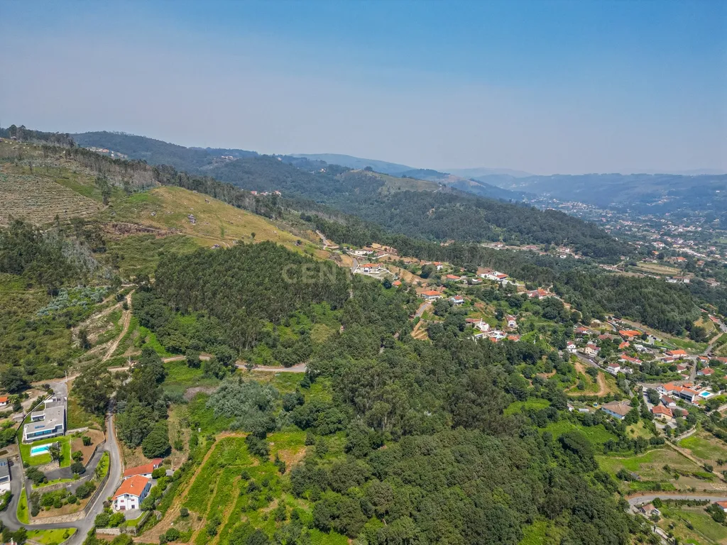 Quinta para reconstrução , em Anais, em Ponte de Lima – a vila mais antiga de Portugal. - Image 18