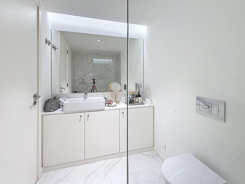 Apartamento T2 com Vista Rio, Semi-Novo, Empreendimento Seixal Baia / Vende-se com o mobiliário - Image 11