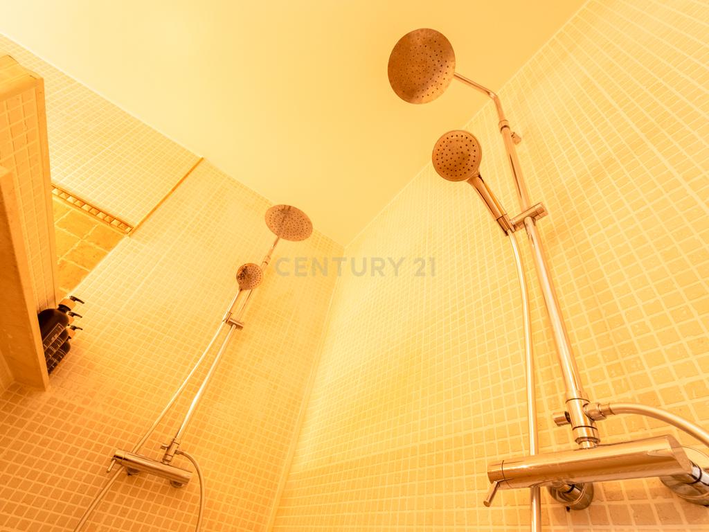 Propriedade com três habitações, piscina aquecida e sauna, num terreno de 10.000 m² - Image 64