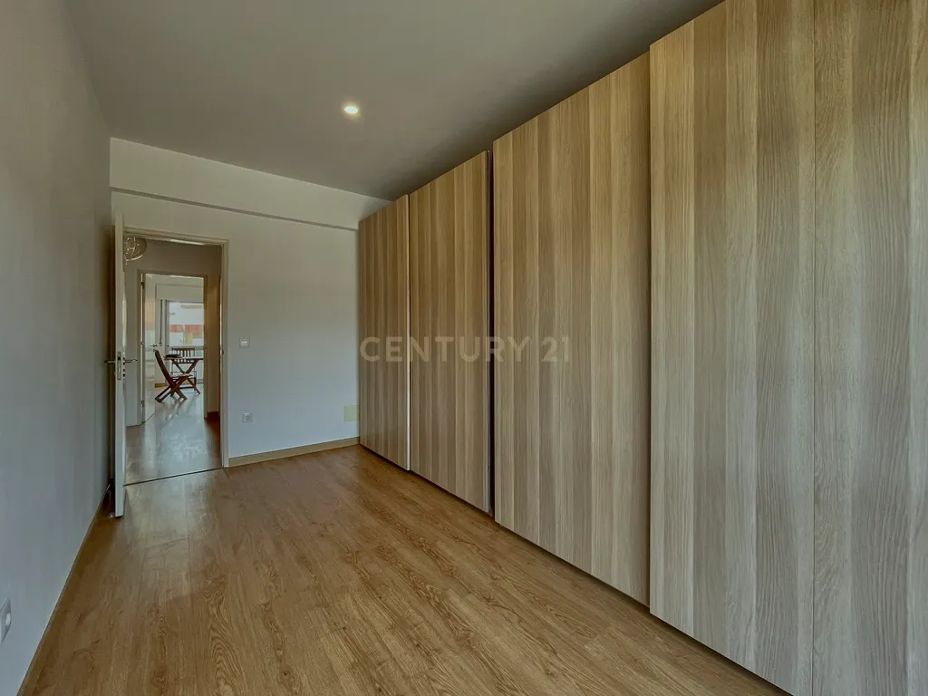T2 para Arrendamento em Corroios – Conforto, Modernidade e Localização Privilegiada - Image 31