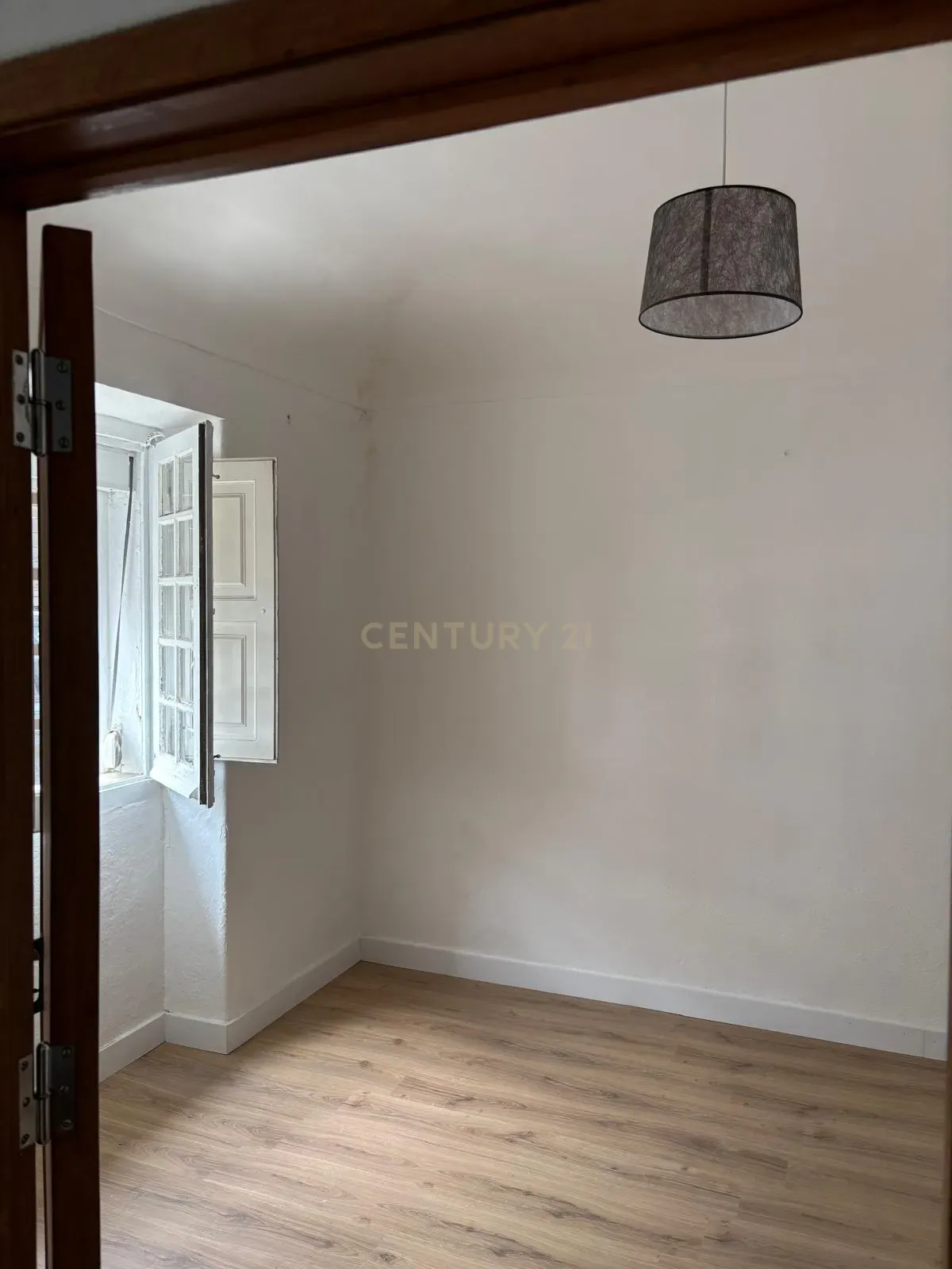 Apartamento T2 em Estremoz com Jardim PARA ARRENDAMENTO - Image 17