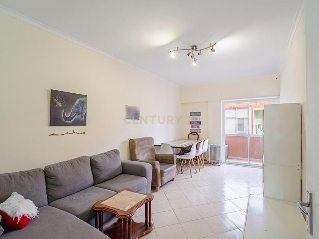 Apartamento T2 em Cacilhas – Excelente Localização - Image 5