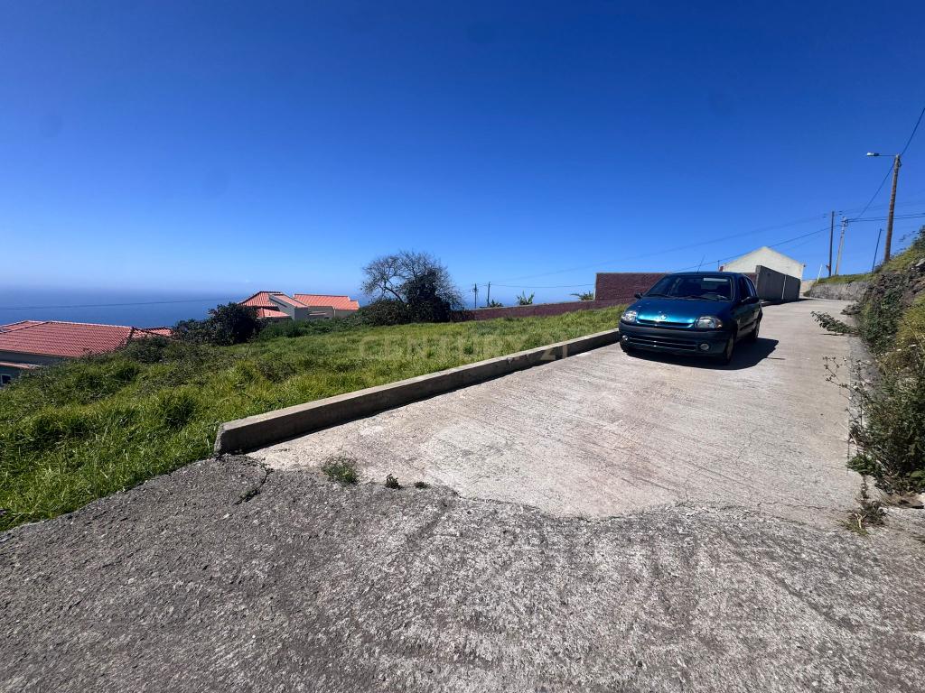 Terreno com Projeto Aprovado – Estreito da Calheta, Madeira - Image 18