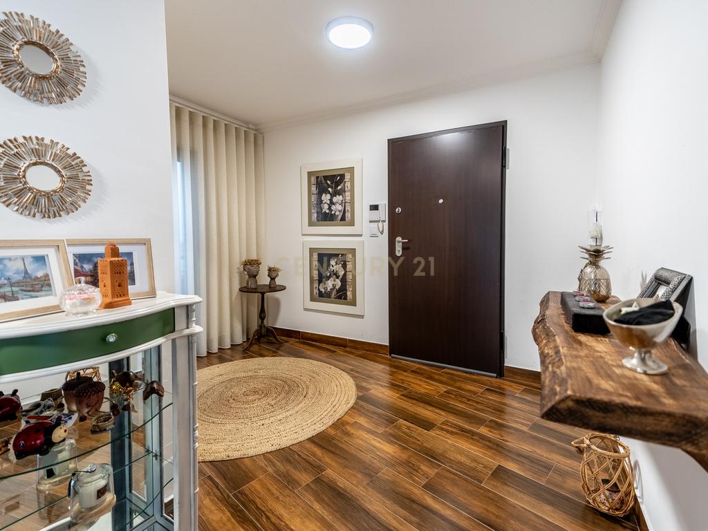 T3+1 Duplex com Terraço de 61 m² e 2 Lugares de Estacionamento | Alhandra - Image 5