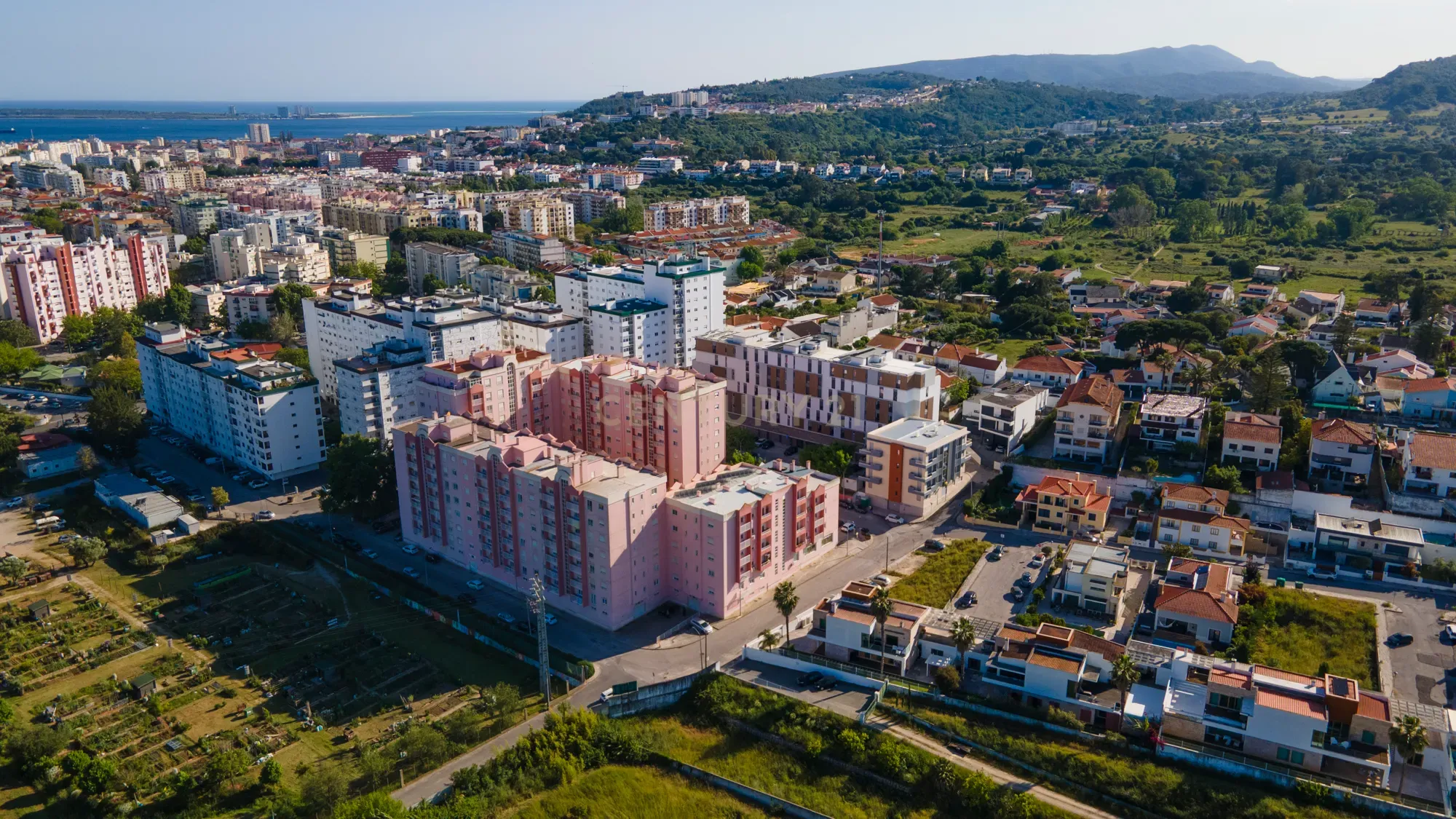 ✨ Espaço, conforto e uma localização privilegiada em Setúbal! - Image 44