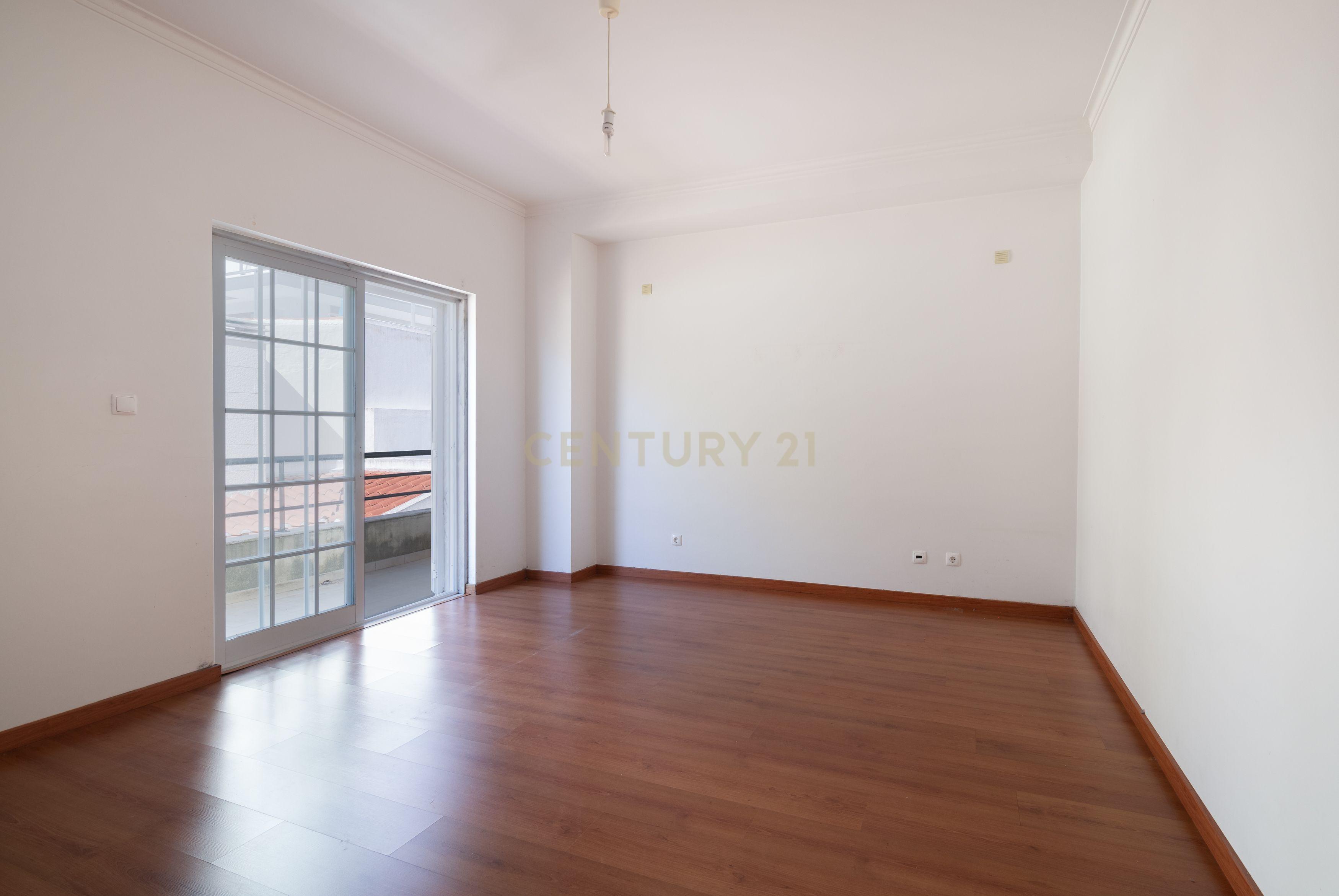 Moradia T4 à venda em Pontinha e Famões, Odivelas — foto 10