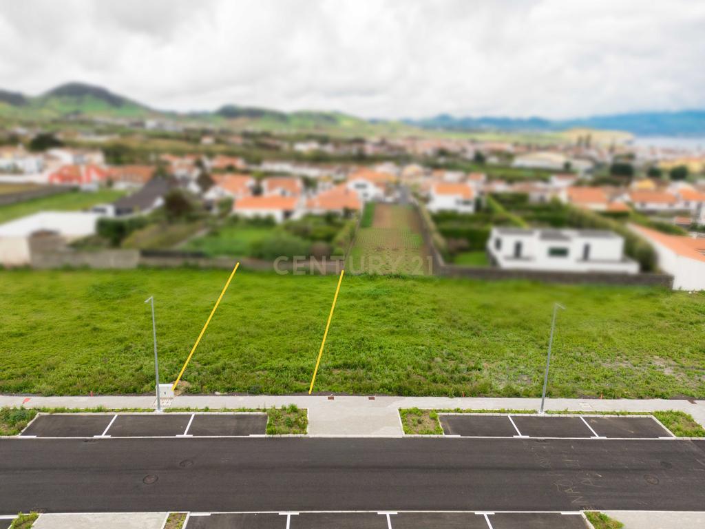 🏡 Moradia T3 com Piscina e Garagem | Projeto “Chave na Mão” – Ribeira Grande - Image 5