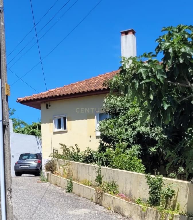 Moradia T4-Venda Seca-Cacém - Image 4