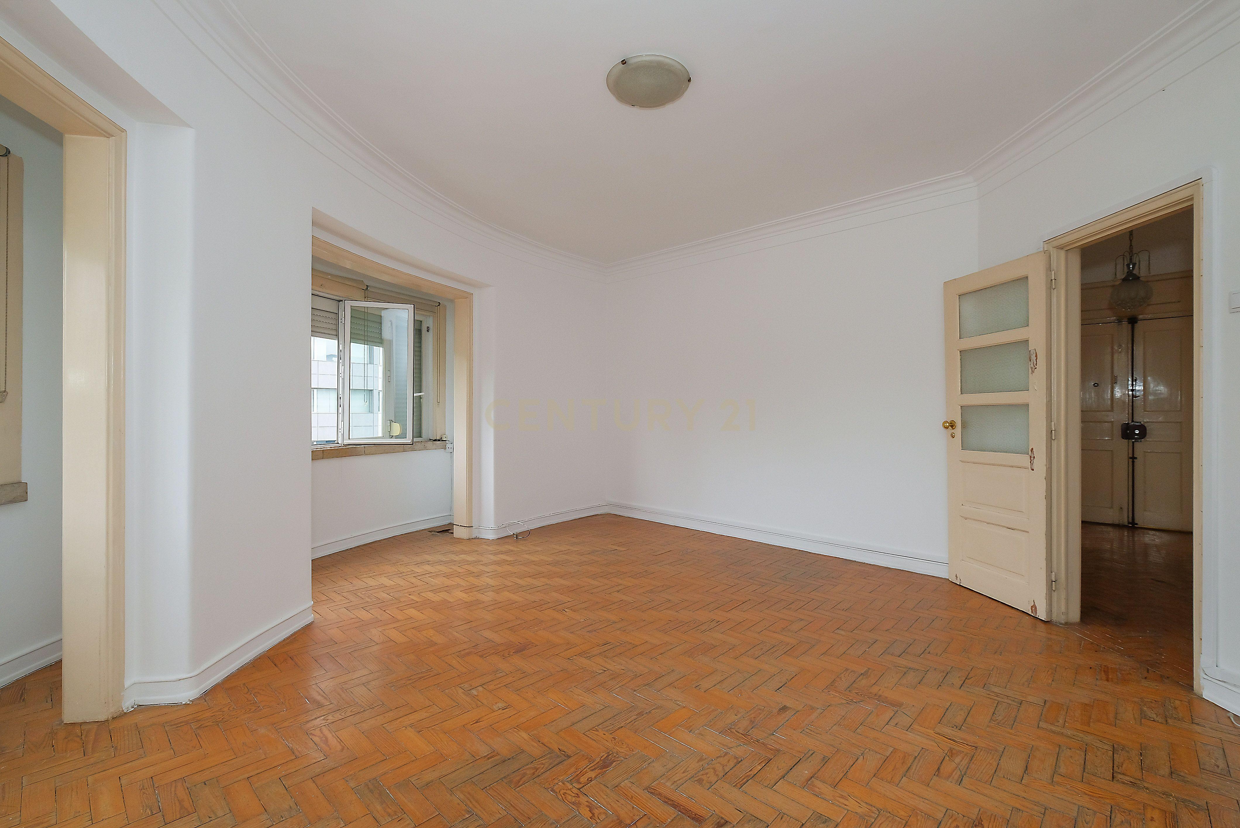 Fotografia 4 de Apartamento T5 com Vista Panorâmica em Alvalade, Lisboa