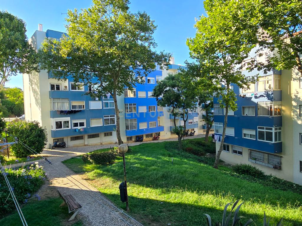 Apartamento T1 com excelente localização no Alto de Algés - Image 18