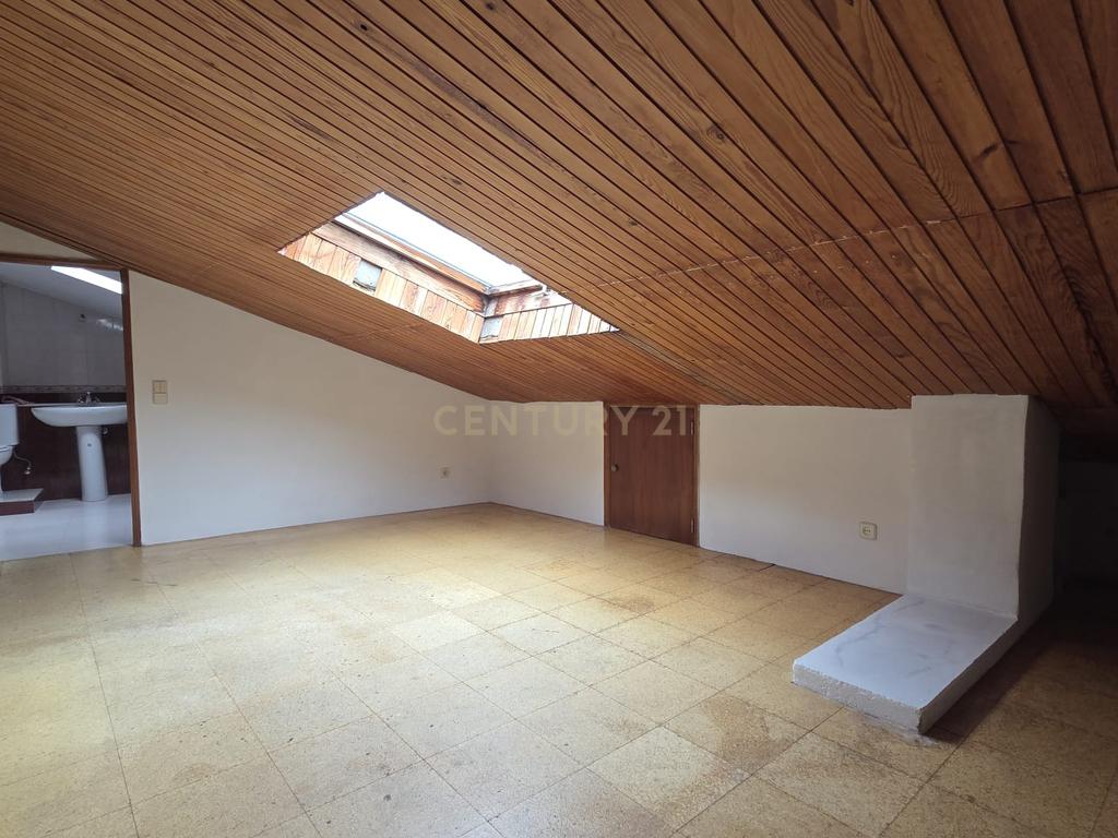 Arrendamento | T2 + Sótão | Montes Claros – Coimbra - Image 19