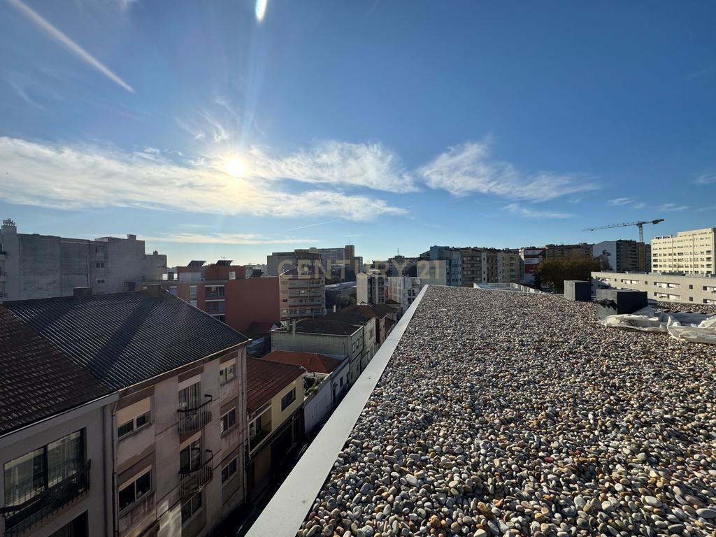 Apartamento com um quarto de luxo e novo em prédio muito moderno no centro de Matosinhos, perto do metro - Image 21