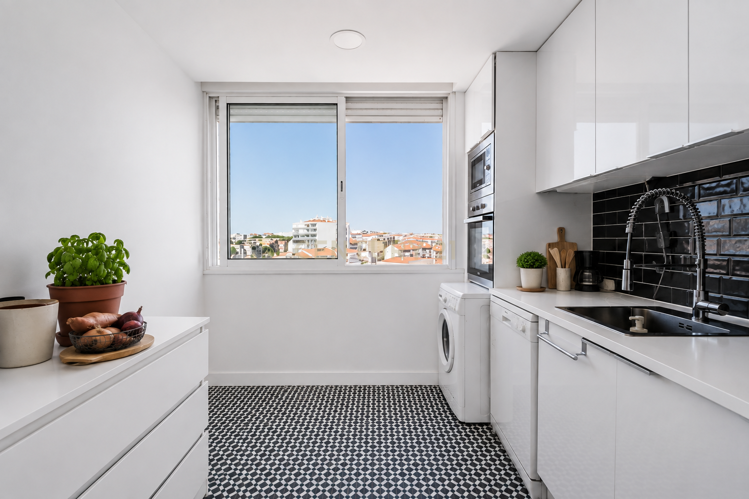 Fotografia 6 de T3 86 m² REMODELADO | MIRATEJO, CORROIOS | 11.º E ÚLTIMO ANDAR | VISTAS RIO E ARRÁBIDA