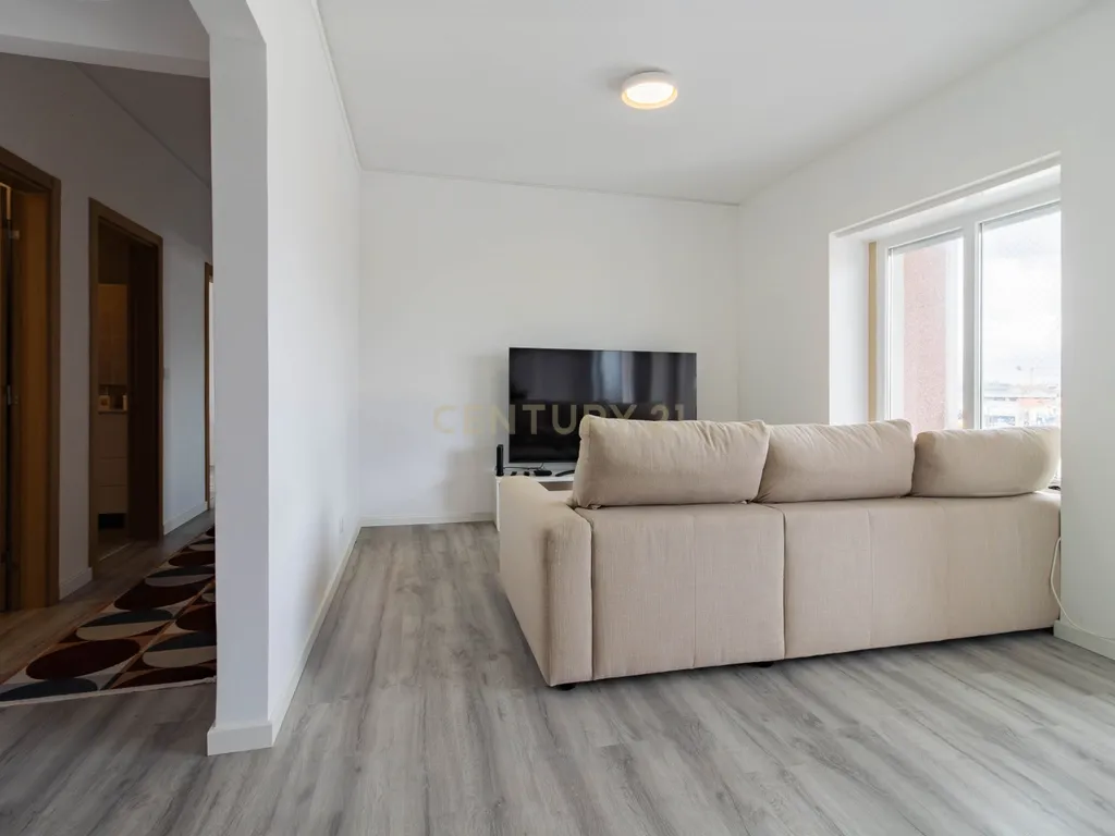 Apartamento T3 Centro da Marinha Grande - Image 9