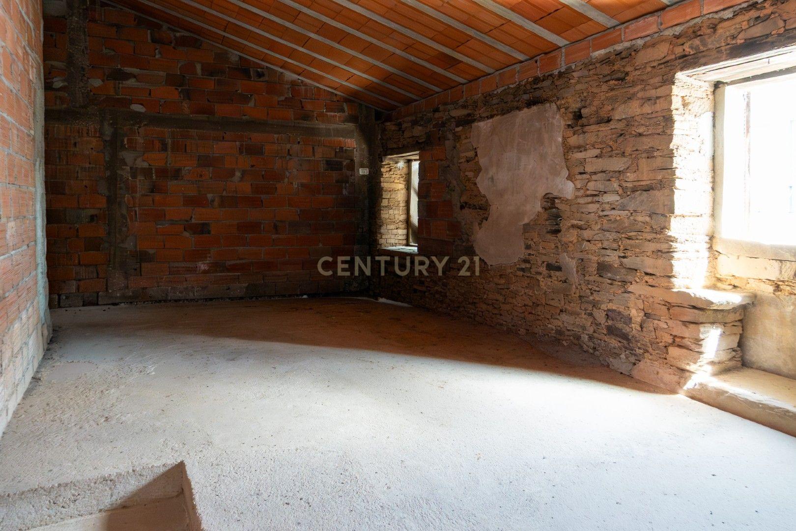 Fotografia 7 de Casa em Construção em Meda de Mouros  - 69.000€