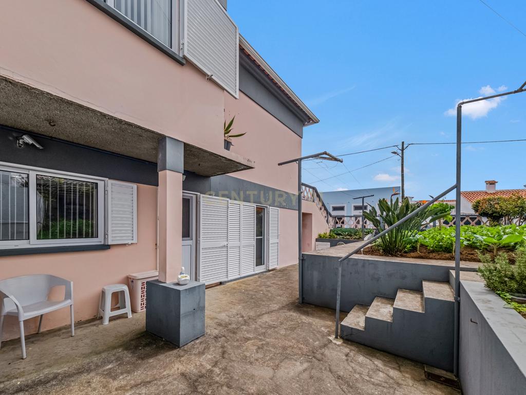 Moradia T3+1 com garagem e quintal - Vila de Porto Judeu - Ilha Terceira - Image 3