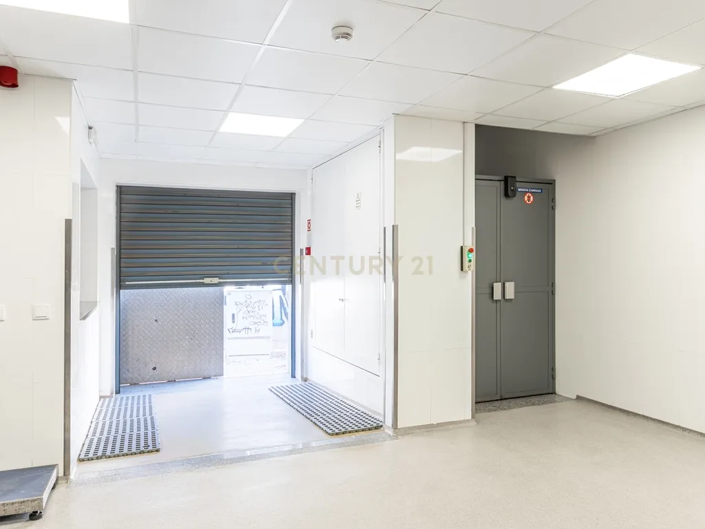 🎯 Oportunidade Única no Centro de Loures! - Image 53
