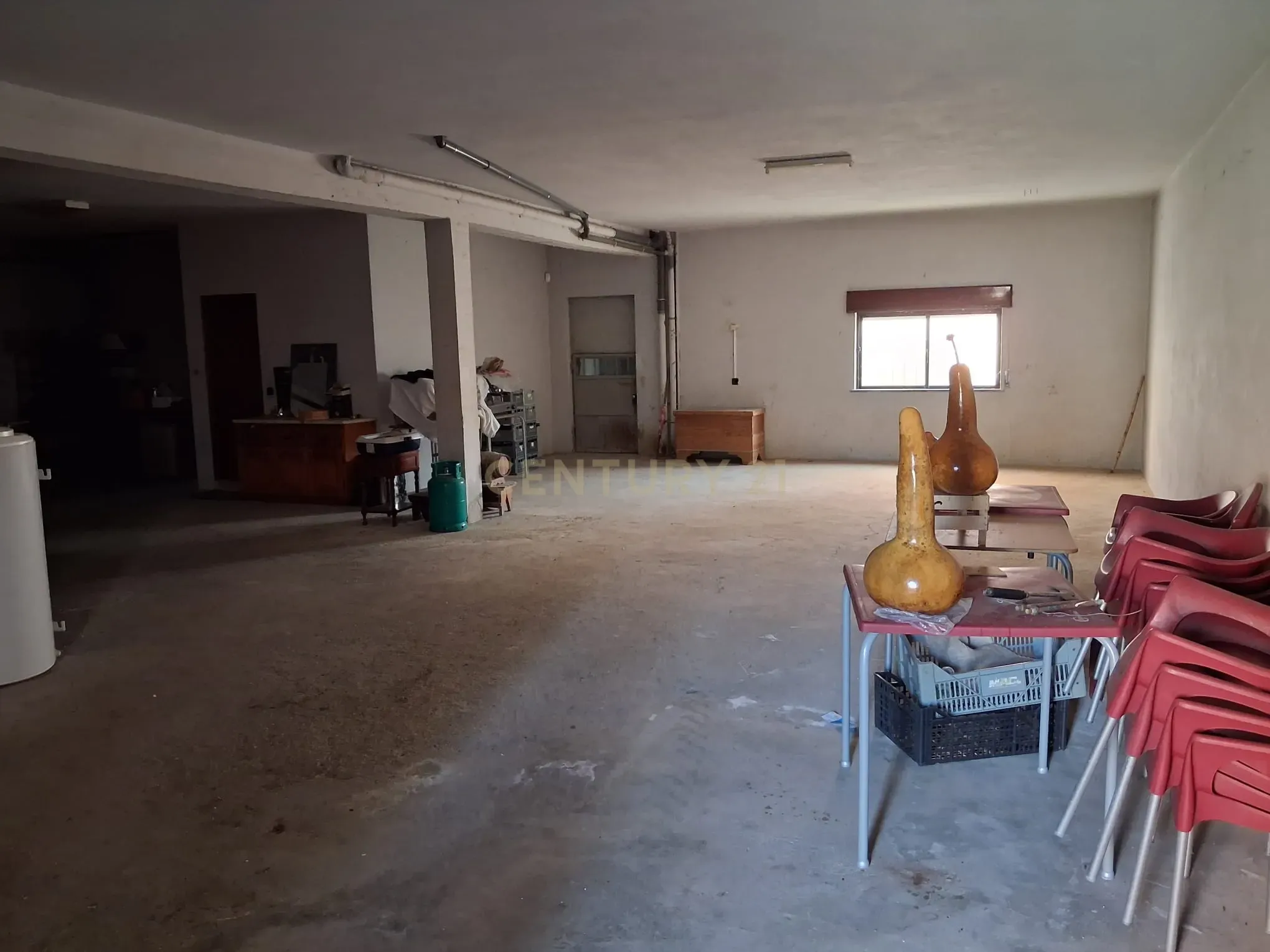 Fotografia 5 de Comercio || Habitação em Portela, Almagreira Pombal - Oportunidade Única!