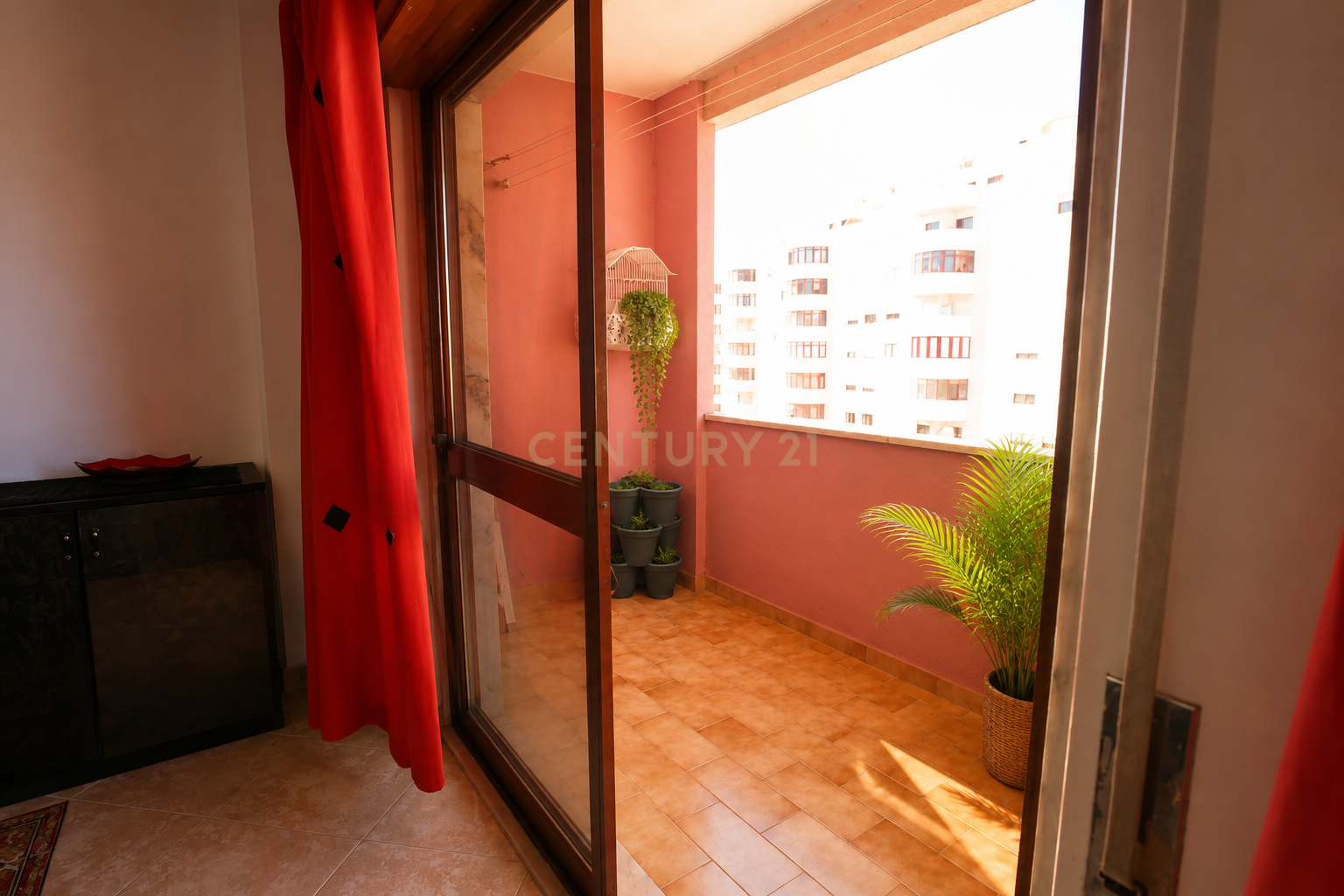 Fotografia 5 de Fantástico T3 com 115m², Vista Rio Desafogada e Garagem Box – Casal da Serra