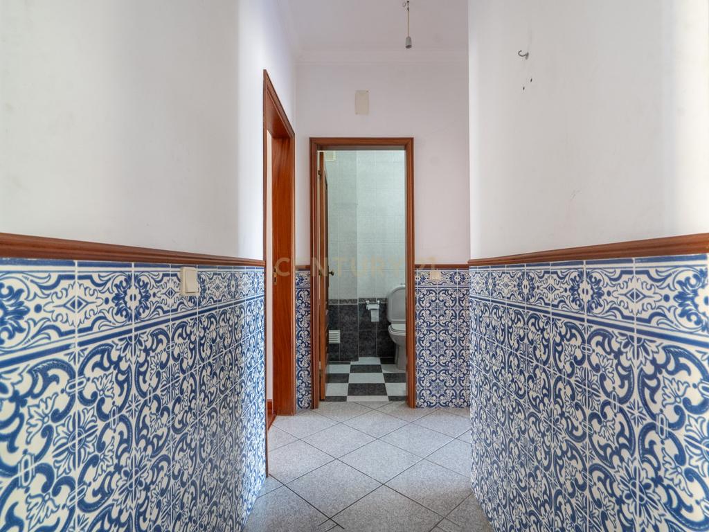 Apartamento T2+1 - C/ terraço - Image 24