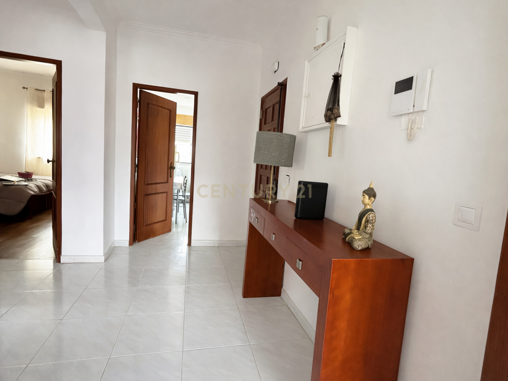 Apartamento T2 em Loures - Condomínio fechado - Image 8