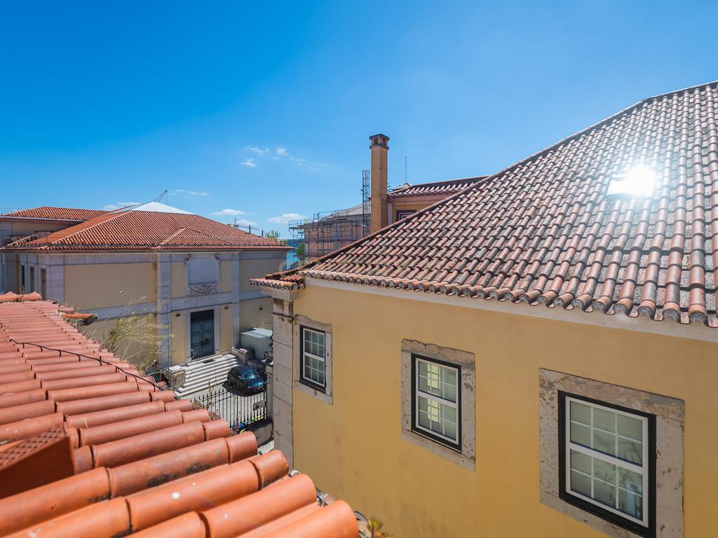 Excelente Apartamento T2 | Janelas Verdes - Image 29