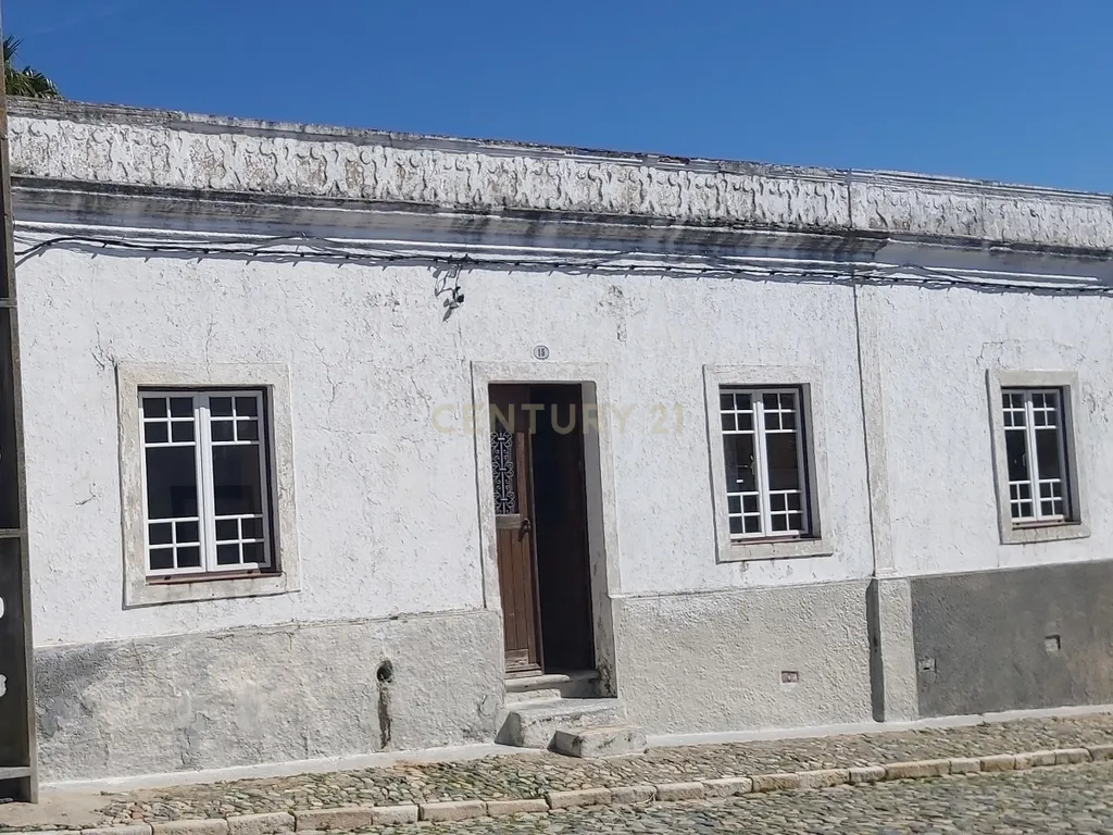🏡 Moradia T5 para Recuperar – Baleizão (16 km de Beja) - Image 1