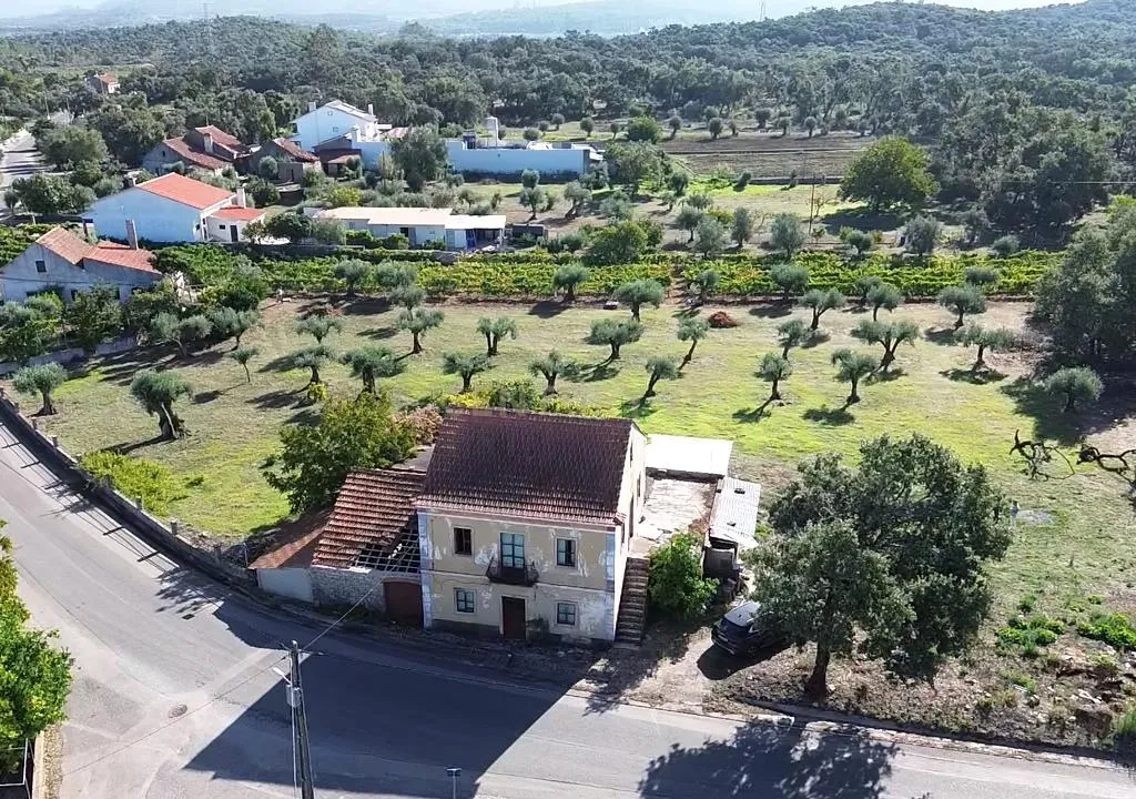 Duas moradias em Avecasta Ferreira do Zêzere - Image 36