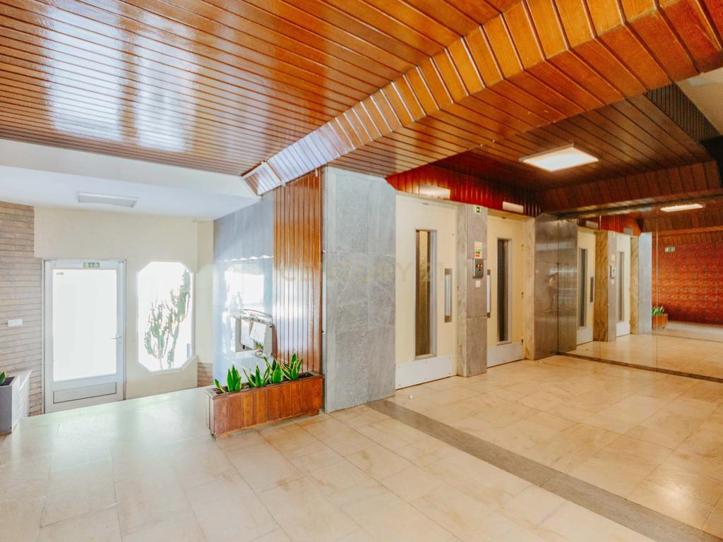 Apartamento T3 à Venda – Olivais, Rua Cidade da Beira - Image 45
