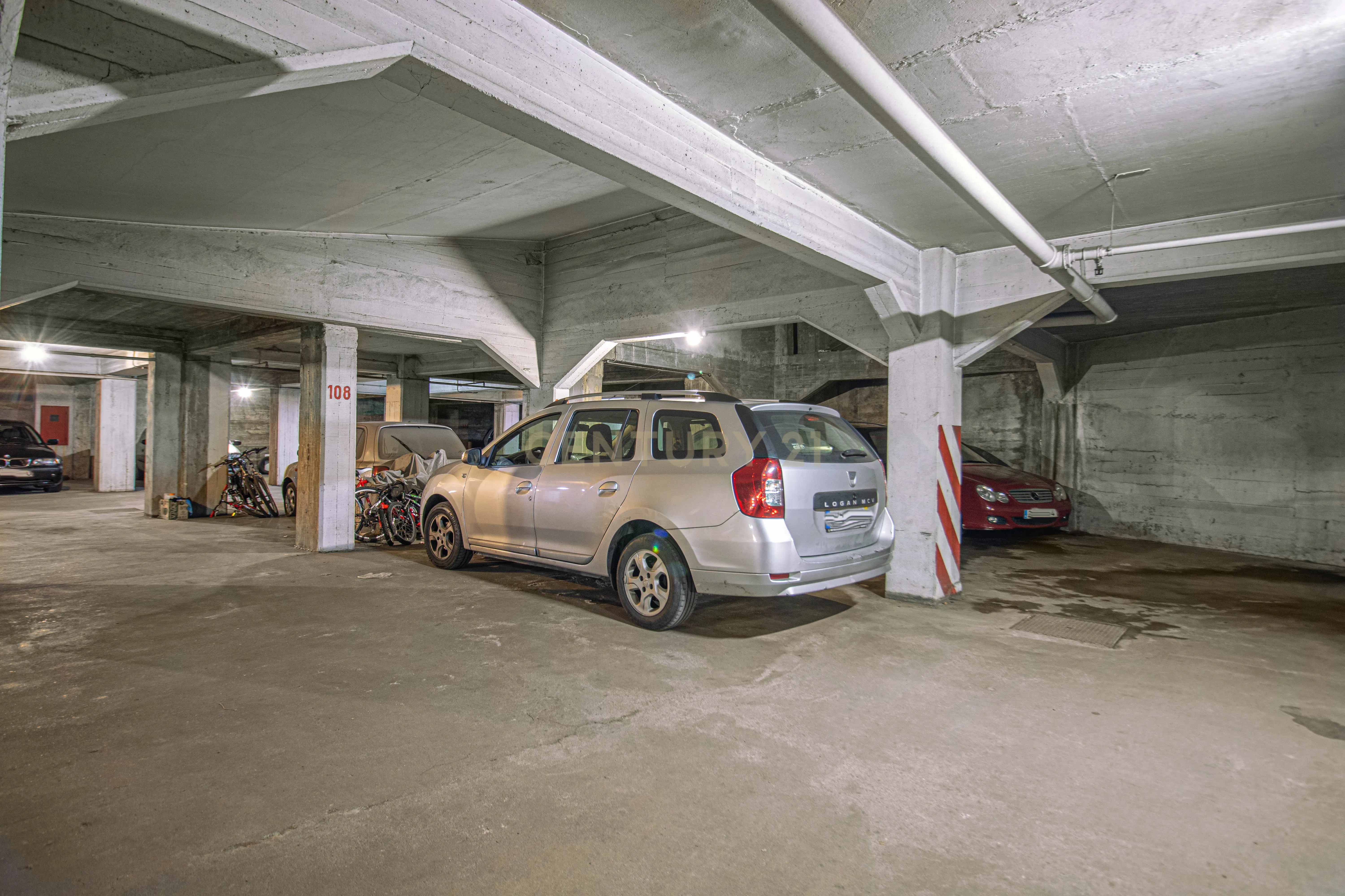 Apartamento T3 com Garagem - Ameixoeira - Image 25