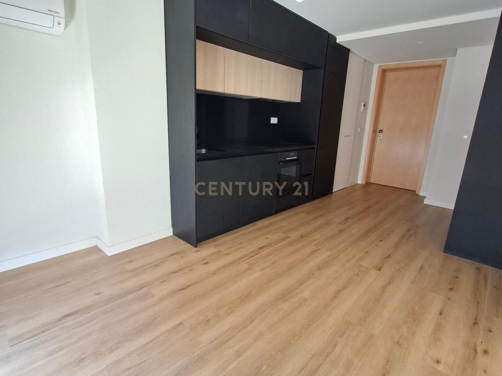 Apartamento Moderno em Moscavide, Loures - Image 2