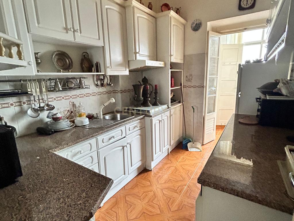 Apartamento T3+1  - Praça do Areeiro - Lisboa - Image 6