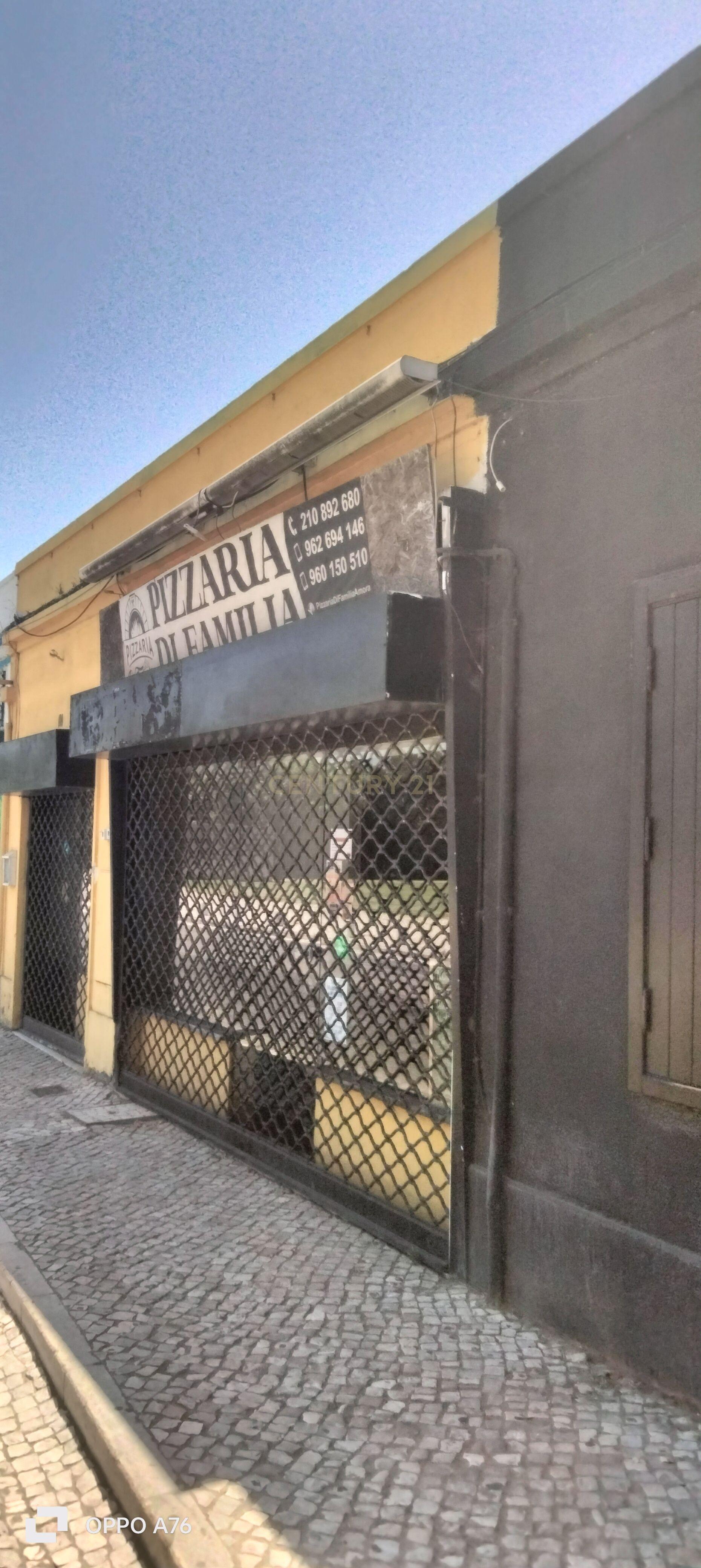 Pizzaria frente ribeirinha Amora