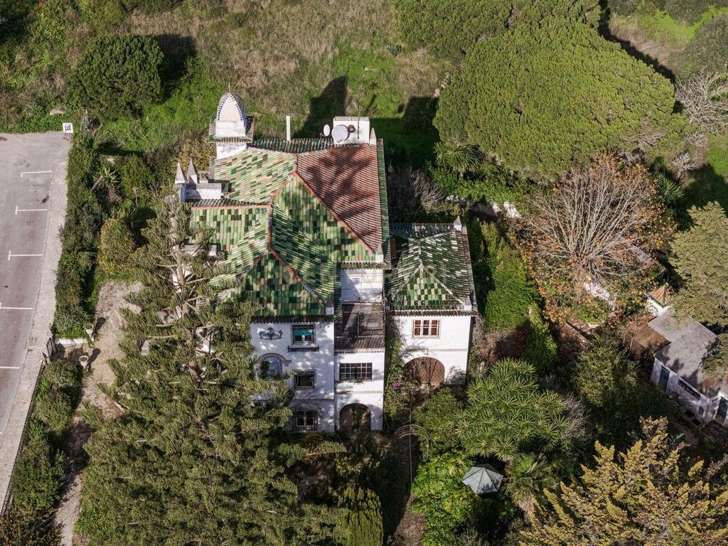 Palacete com 5 Quartos no Coração de Sintra - Image 5