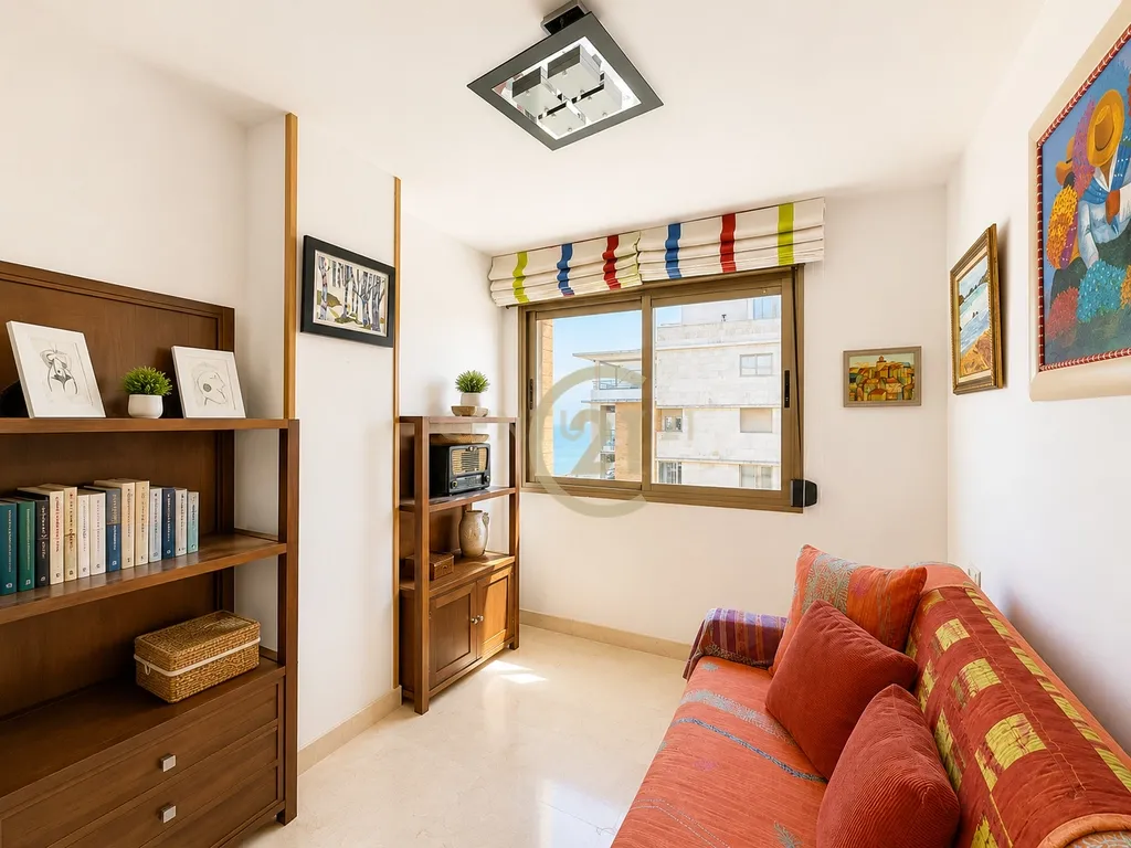 Apartamento em Primeira Linha de Praia com Vistas Frontais para o Mar – 3 Quartos, Garagem e Arrecadação - Image 17