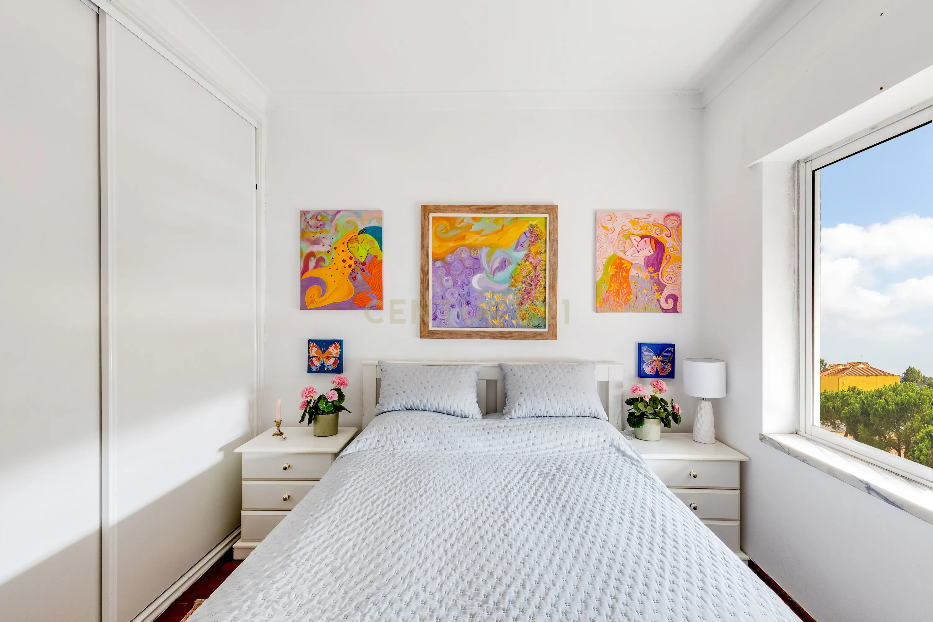 Fotografia 2 de Apartamento T1 em Corroios, Seixal | Praticidade para o dia a dia e proximidade de Lisboa