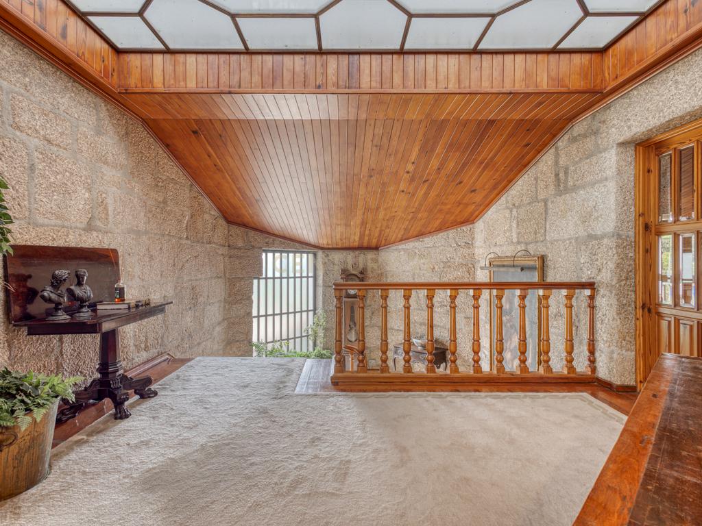 Herdade em Moreira de Cónegos – Moradia com 4 Frentes com Piscina 6 Hectares de terreno ideal para Organização de eventos, Alojamento local , boutique hotel etc - Image 52