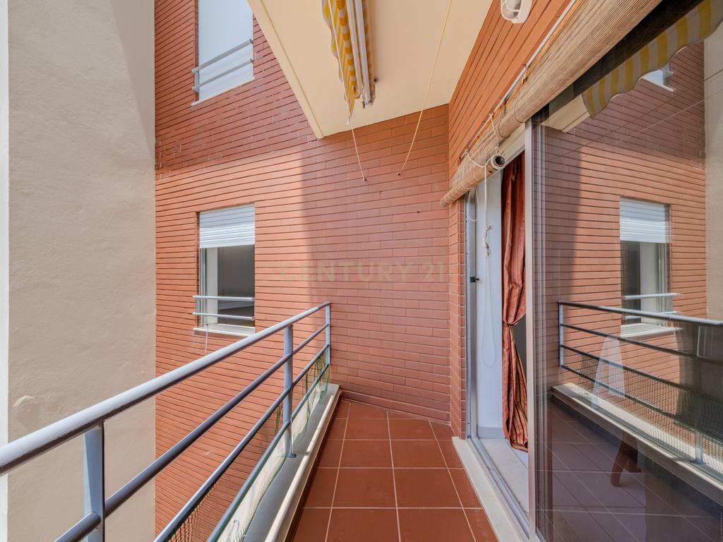 Apartamento T2 - Oportunidade Única a 5 Min da Praia da Rocha! - Image 14