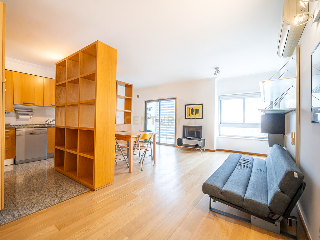 Arrendamento T1 em Alvalade/ Campo Grande 1.700 euros - Image 2