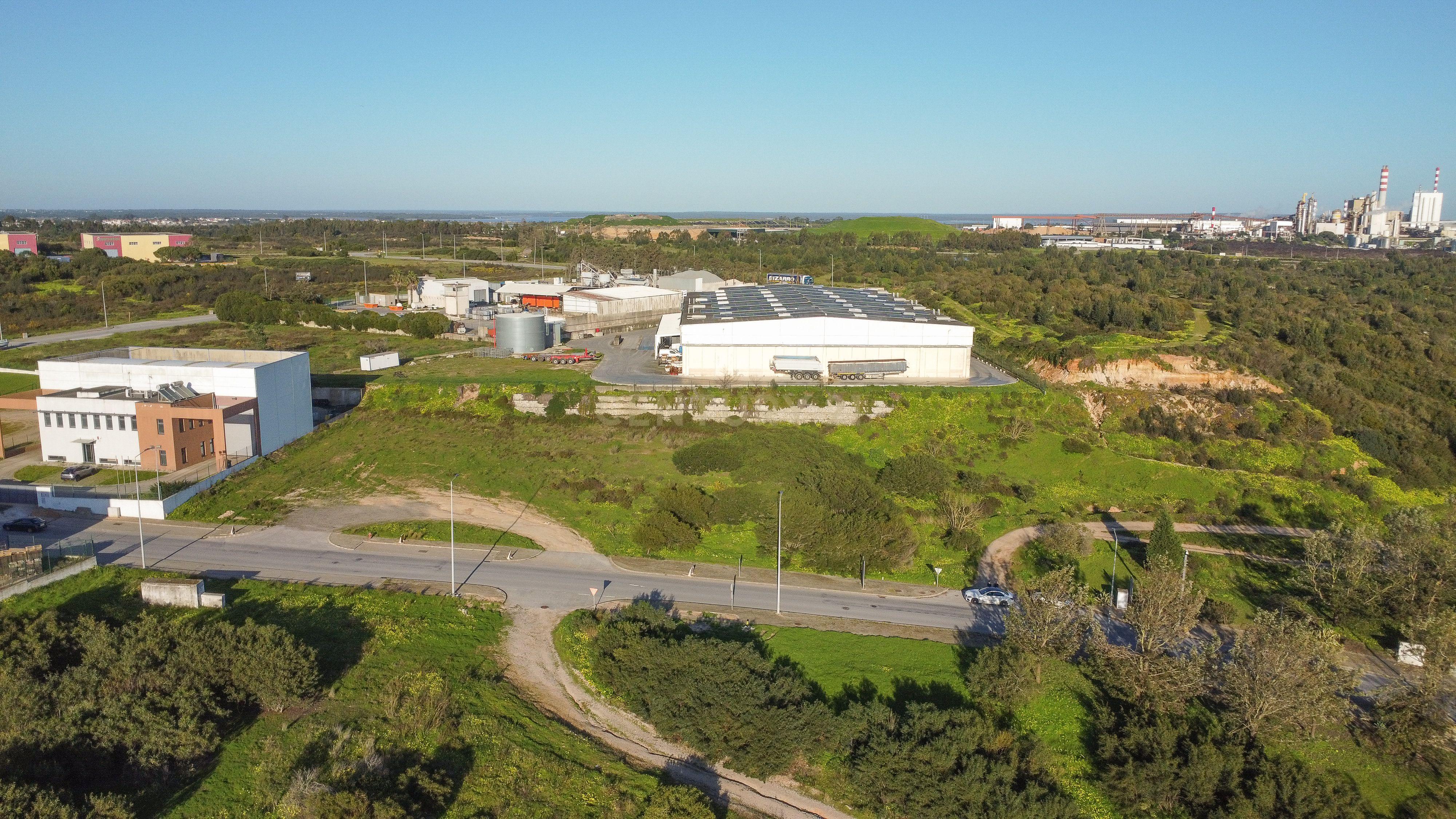 Fotografia 9 de Lote de terreno com 2.500 m², destinado a construção industrial- Parque Industrial SAPEC BAY, Setúbal