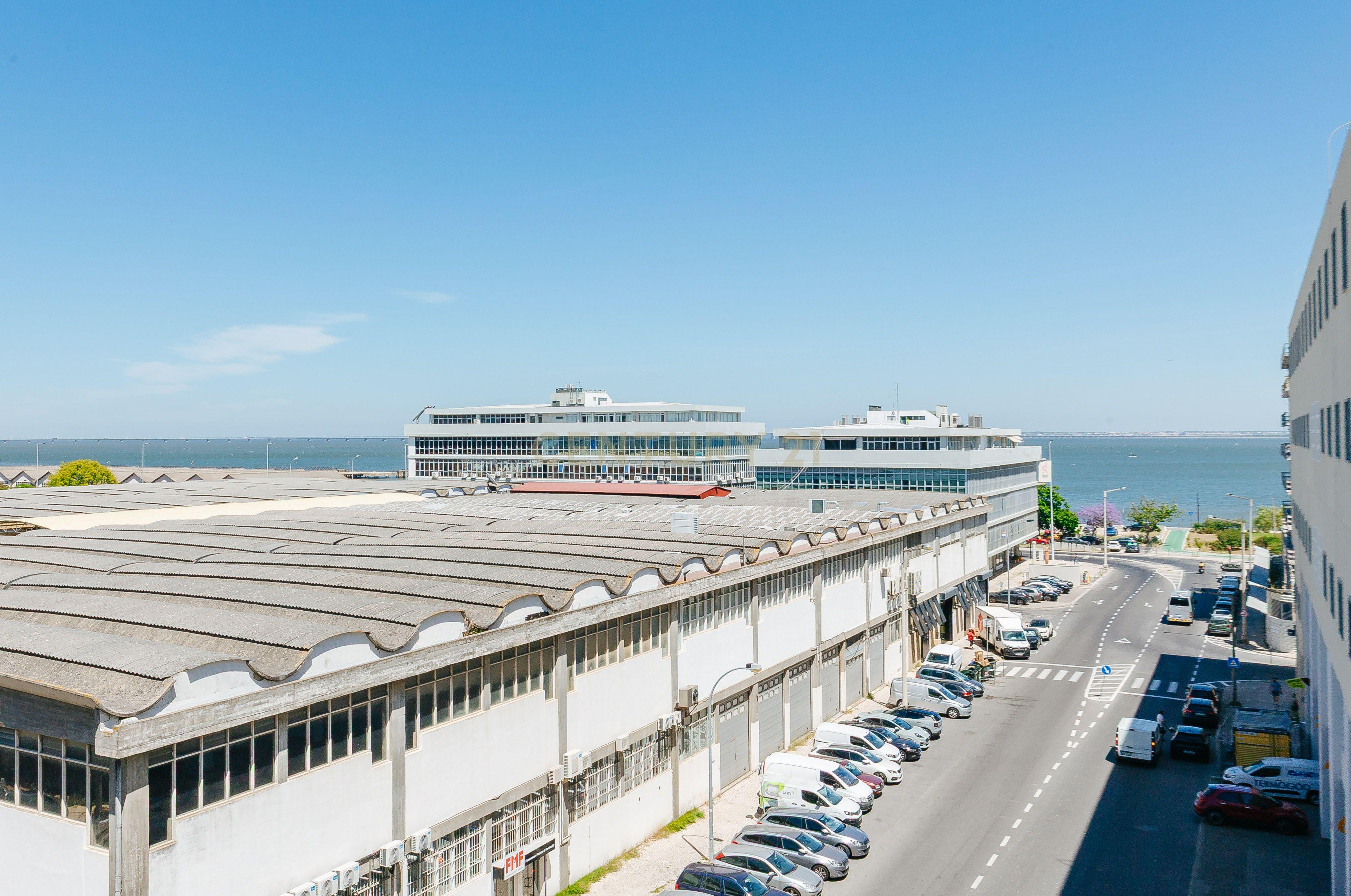 Fotografia 2 de Espaço comercial ou Escritório na Matinha | 651 m² | Vista Ponte Vasco da Gama