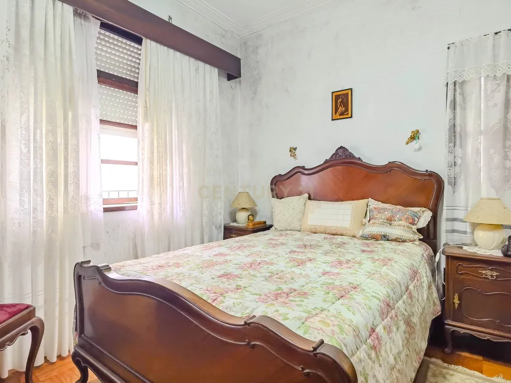 Moradia bifamiliar T2 + T1 em Valbom - Gondomar - Image 17