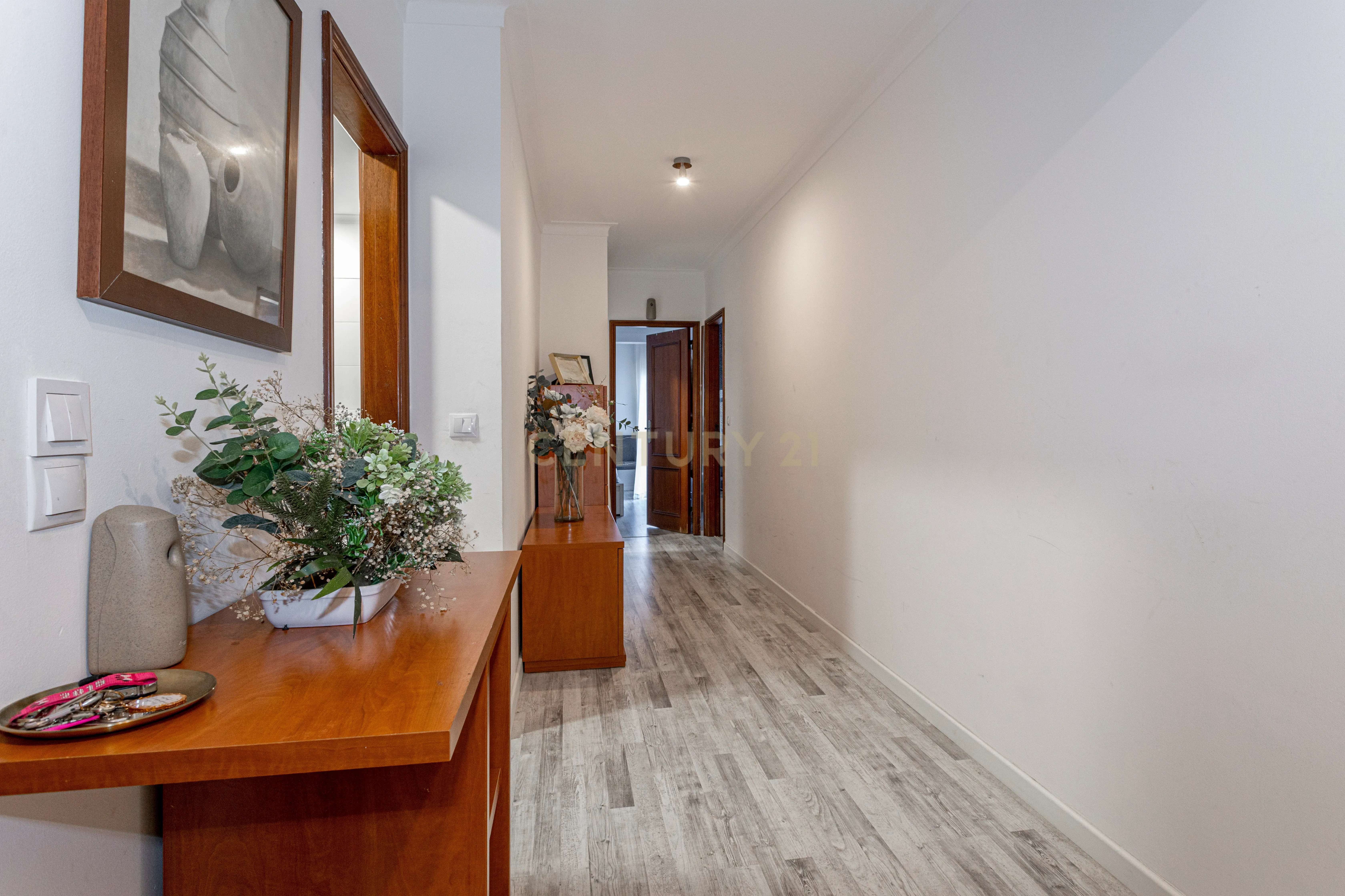 Apartamento T2+1 – Como Novo – Rinchoa, Rio de Mouro - Image 10