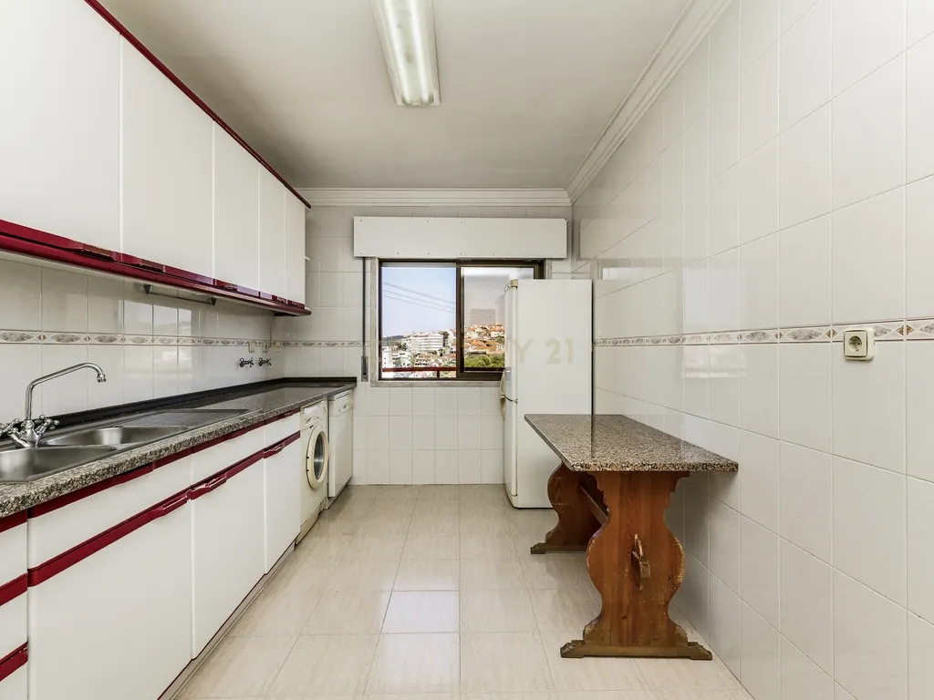 T2 para Arrendamento no Casal do Cotão, Agualva-Cacém — Último Andar com Vista Desafogada e Excelentes Acessos - Image 18
