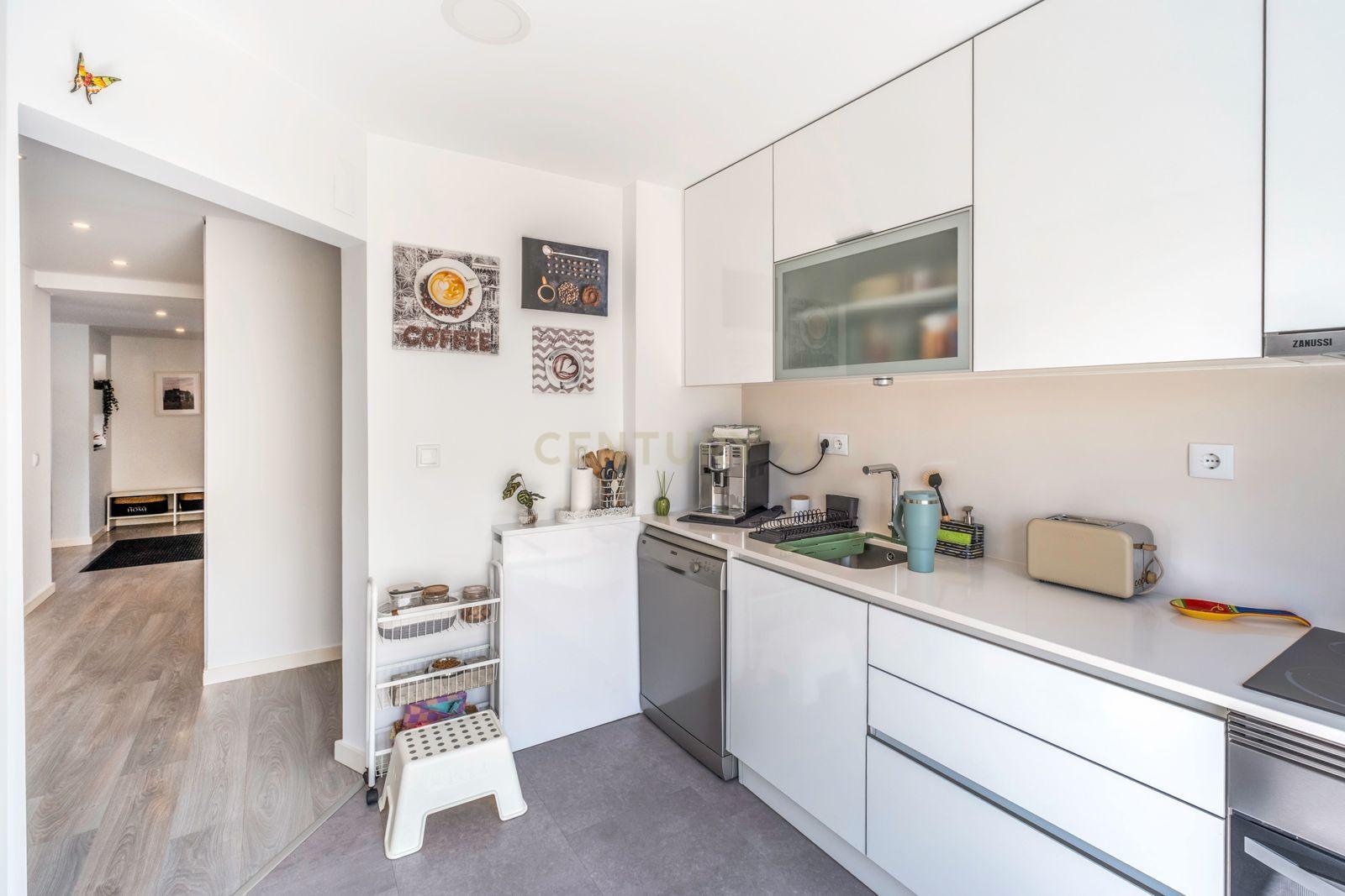 Fotografia 9 de Apartamento T2 Totalmente Remodelado |  No centro da vila de Mafra