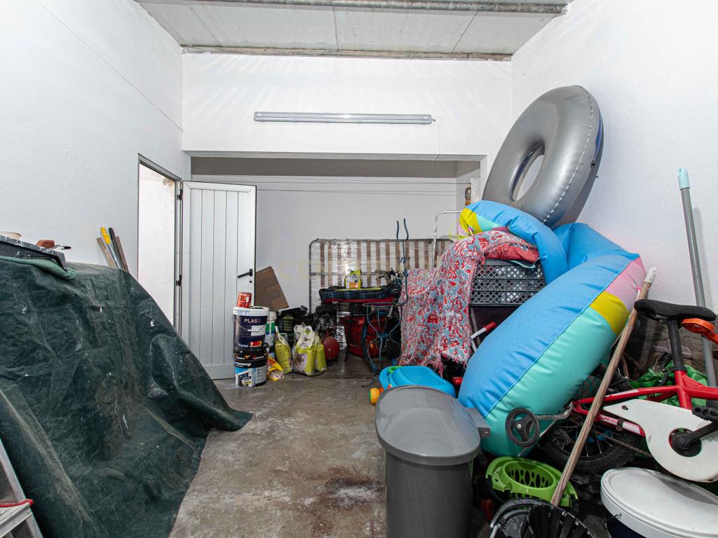MORADIA T3 COM GARAGEM E ESPAÇOS EXTERIORES EM BENAVENTE - Image 26