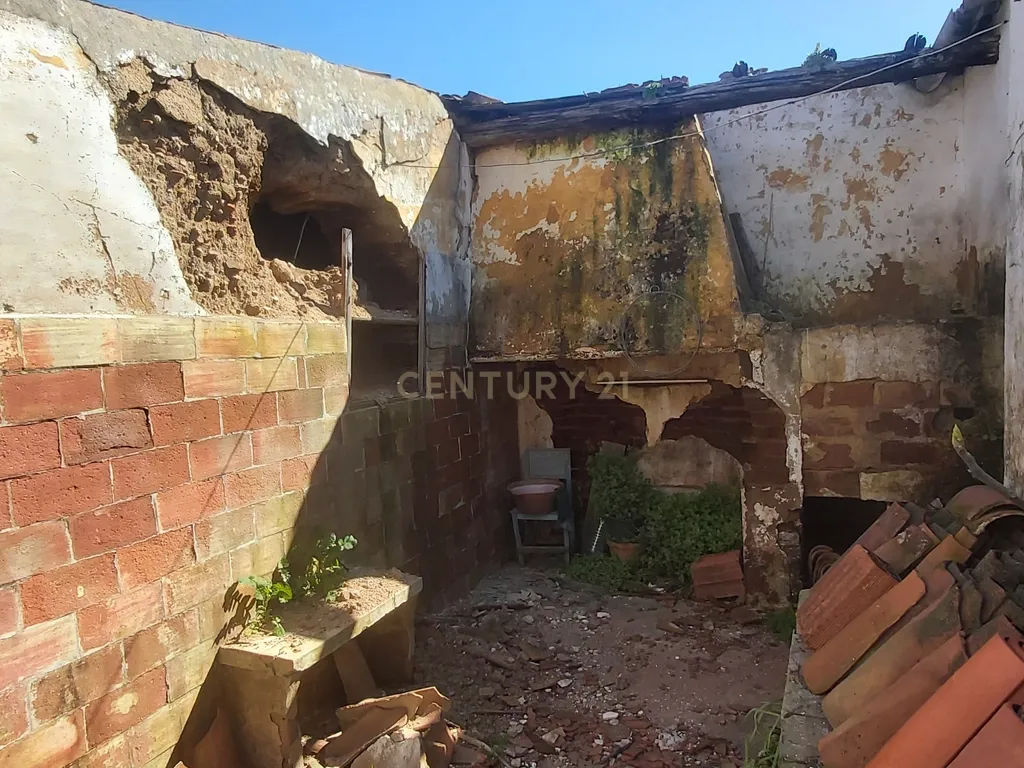 🏡 Moradia T5 para Recuperar – Baleizão (16 km de Beja) - Image 19