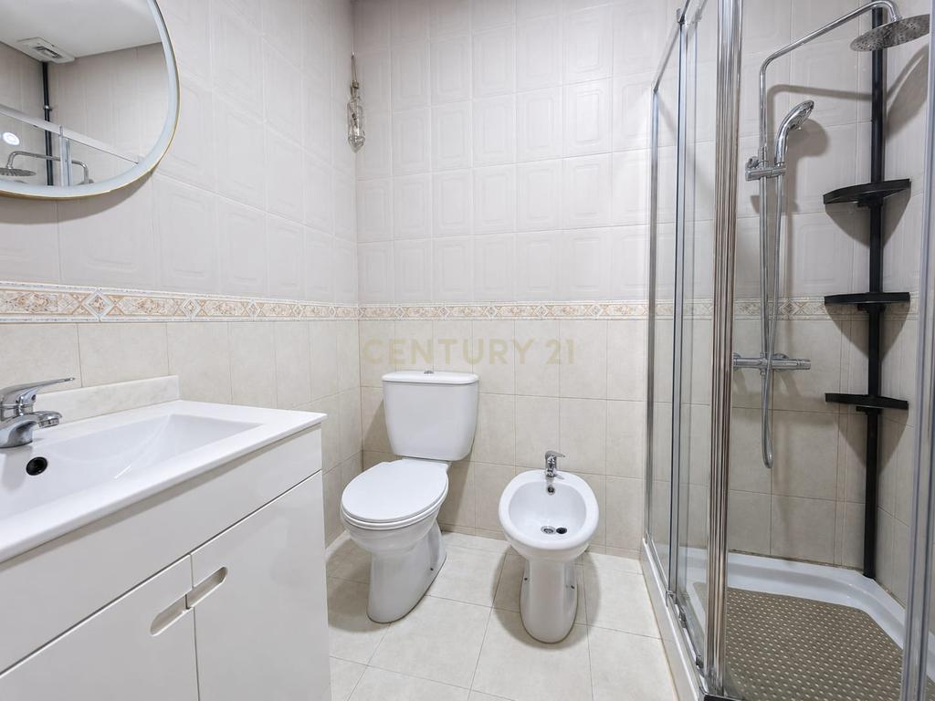 Apartamento T2 com terraço junto à Escola Secundária de São Pedro da Cova - Image 24