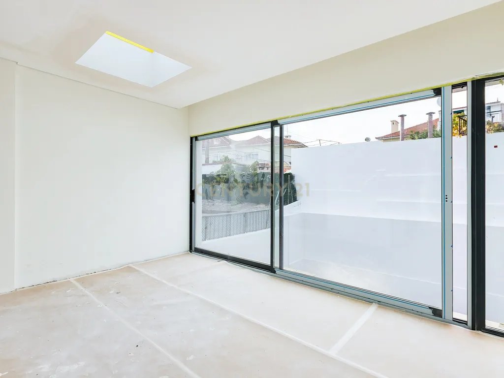 Moradia T4 de Luxo no Bairro da Encarnação, Lisboa - Image 9