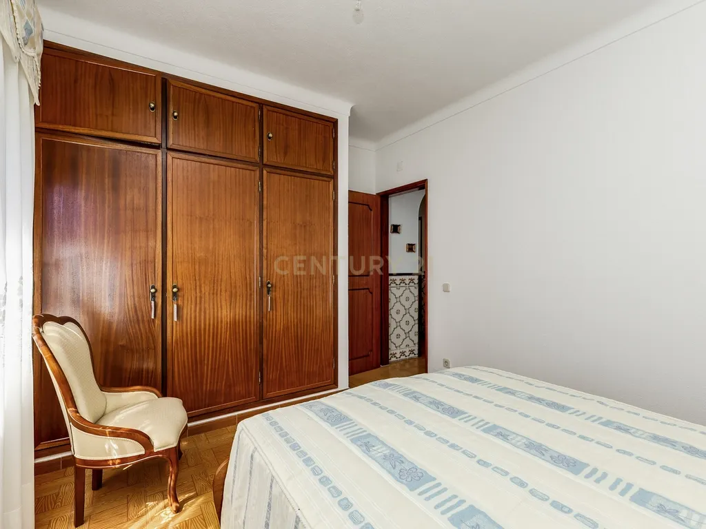 Moradia T8 de 288 m² no Centro de Montargil – Junto à Barragem - Image 14